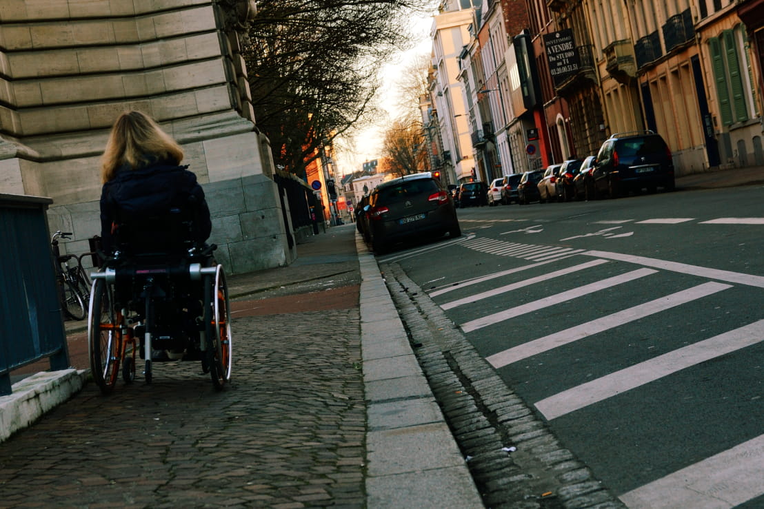 Agatha Coutelle et Kilian Moreau - Un fauteuil dans la ville